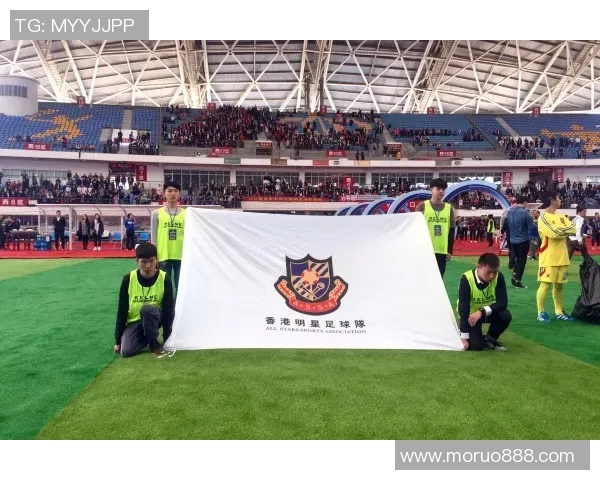 足球明星回馈家乡积极参与慈善活动助力社区发展