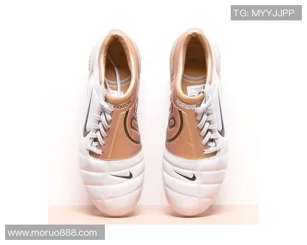 足球明星带球技巧分析及推荐适合的球鞋选择